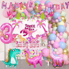 Miruwtog Pink number 3 balloon centerpiece marks the milestone clearly