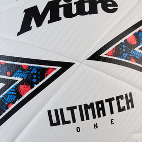 Mitre ULTIMATCH 24-panel design promotes true flight for accurate passes and shots.