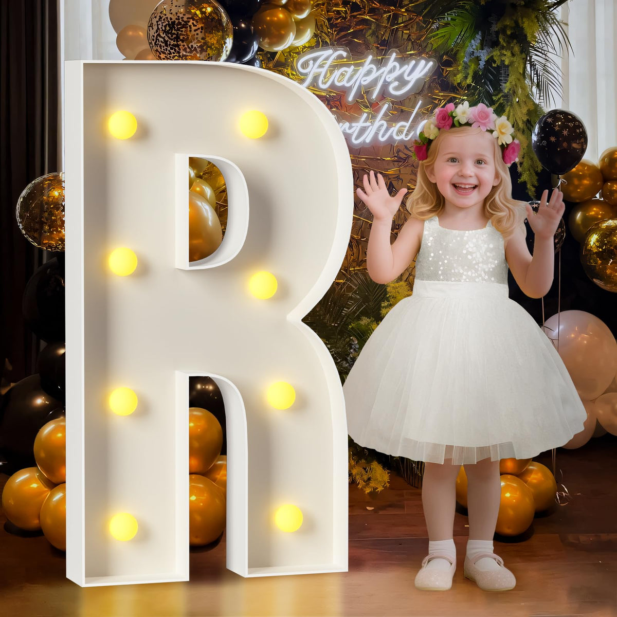 Mixifox 3ft marquee letter R lit up for a wedding backdrop