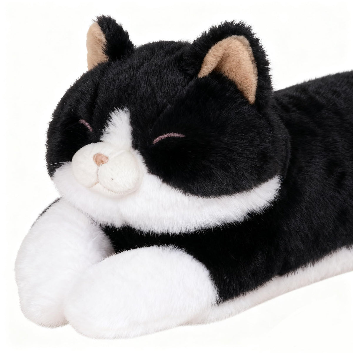 MMguai cat plush with a 3D nose detail for cuteness