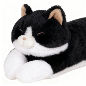 MMguai cat plush with a 3D nose detail for cuteness