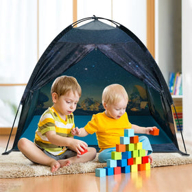 Mnagant breathable mesh panels keep playtime cool and comfortable.