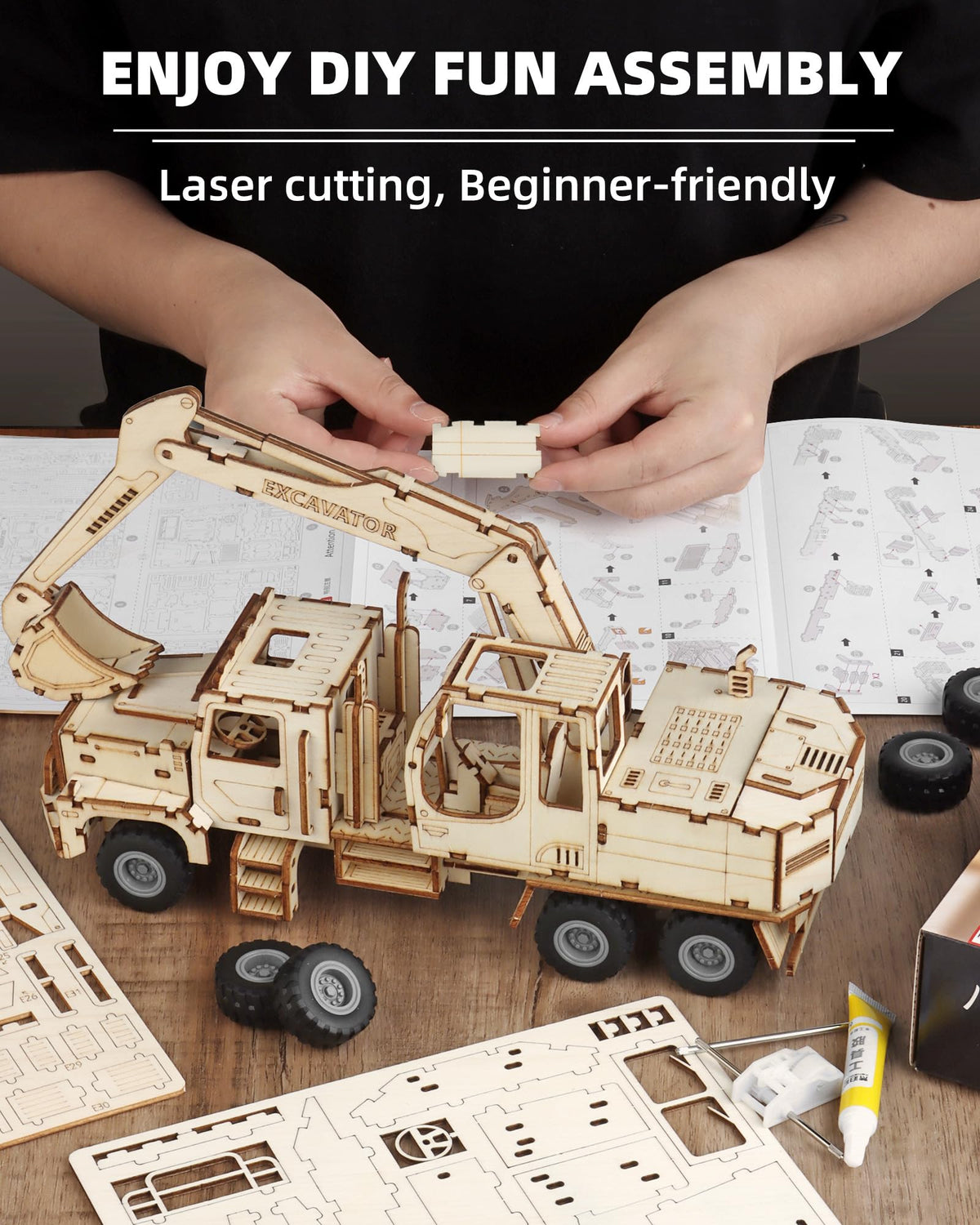 MOCBURIKU 1:18 scale model with precise laser-cut parts