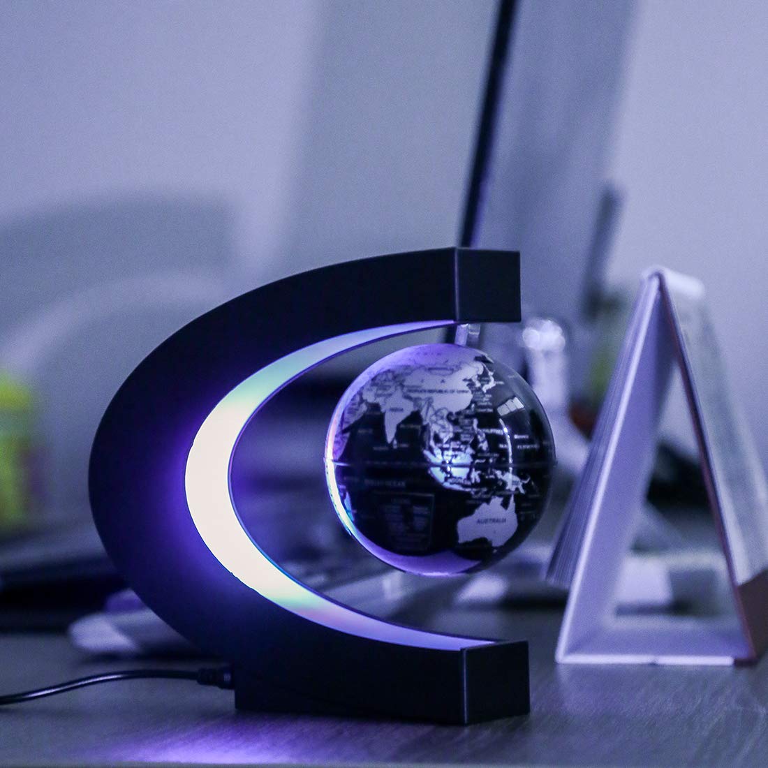 MOKOQI gift-ready globe packaging ideal for tech lovers