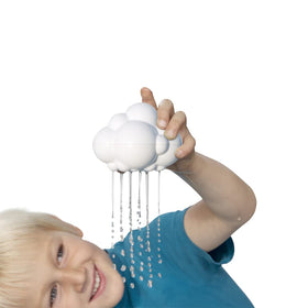 MOLUK Plui Rain Cloud bath toy has a hidden cleaning mechanism to reduce mold risk.