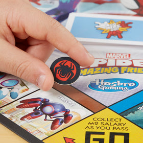 Team Spidey sign placement adds a sense of progress during play.