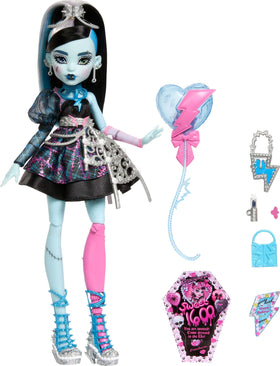 Monster High blue lipstick and handbag accessory for completing the look.