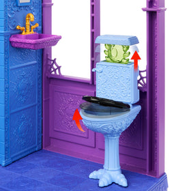 Haunted mirror in Monster High Boo-tique Hotel reveals a ghost