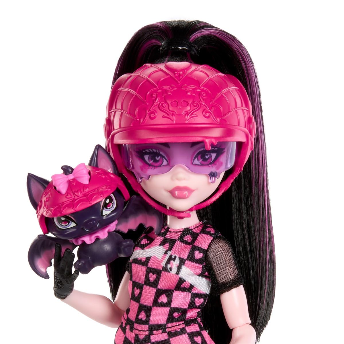 Monster High Draculaura packaging image showing doll and scooter.