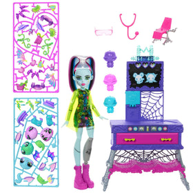 Monster High Make-A-Monster Pet Playset lab table visual focus invites interactive setup and pretend science