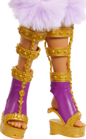 Monster High Clawdeen snacks add snack-time fun and take-along accessories