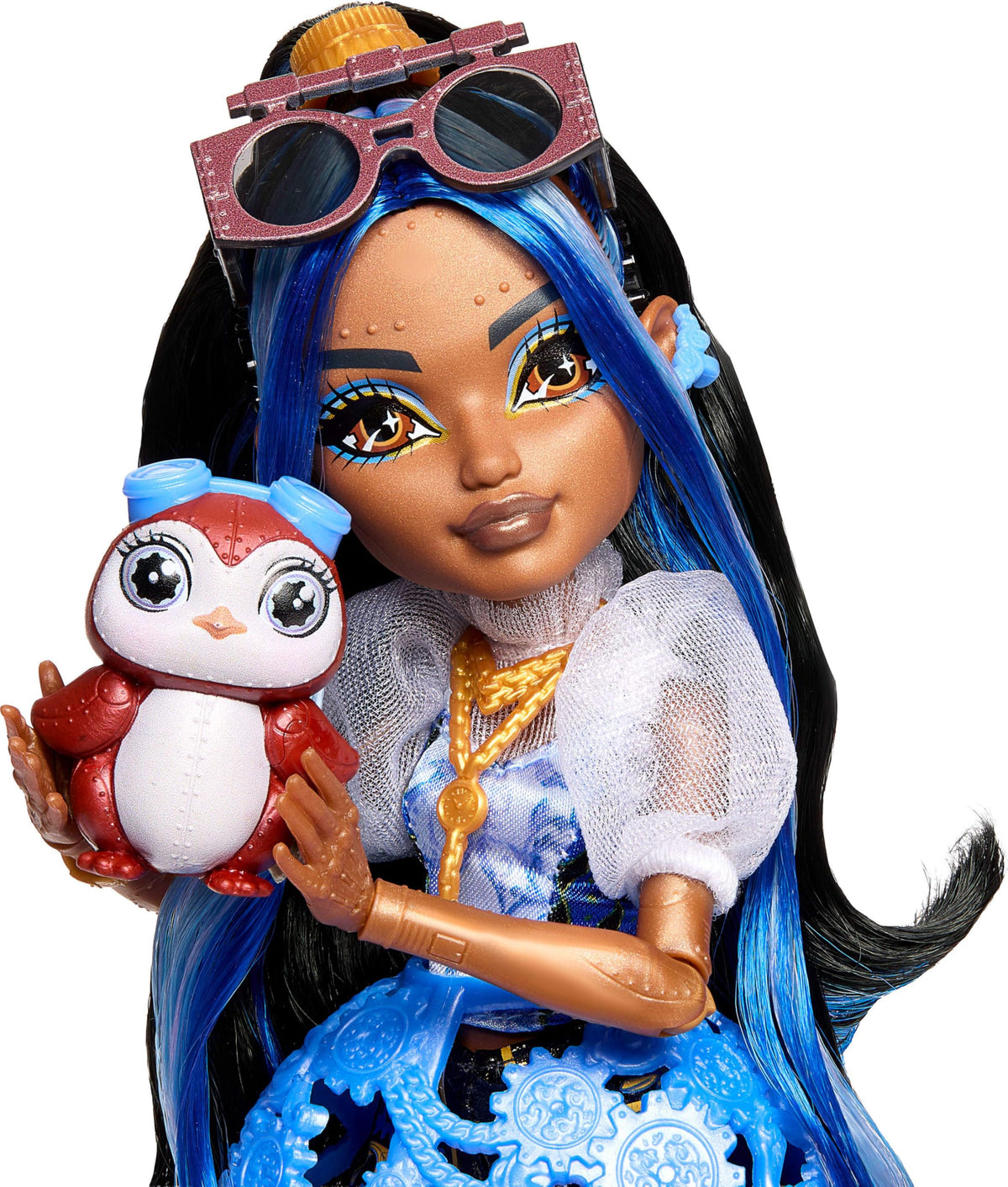 Monster High Robecca Steam rocket boots invite high-energy play.