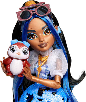 Monster High Robecca Steam rocket boots invite high-energy play.
