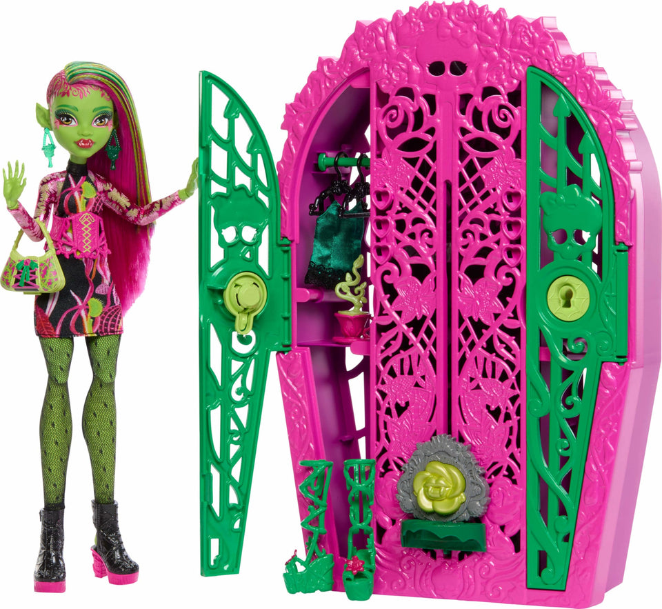 Monster High Skulltimate Secrets Garden Mysteries reveal closet enhances dramatic unboxings.