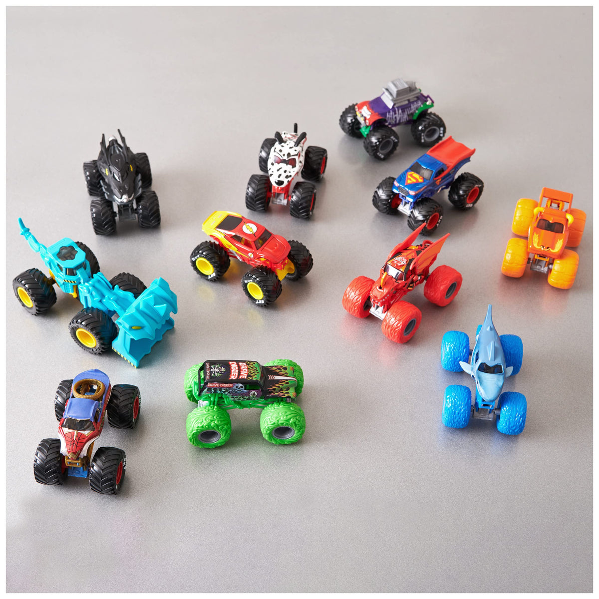 Monster Jam 2-pack unboxing action set for kids.