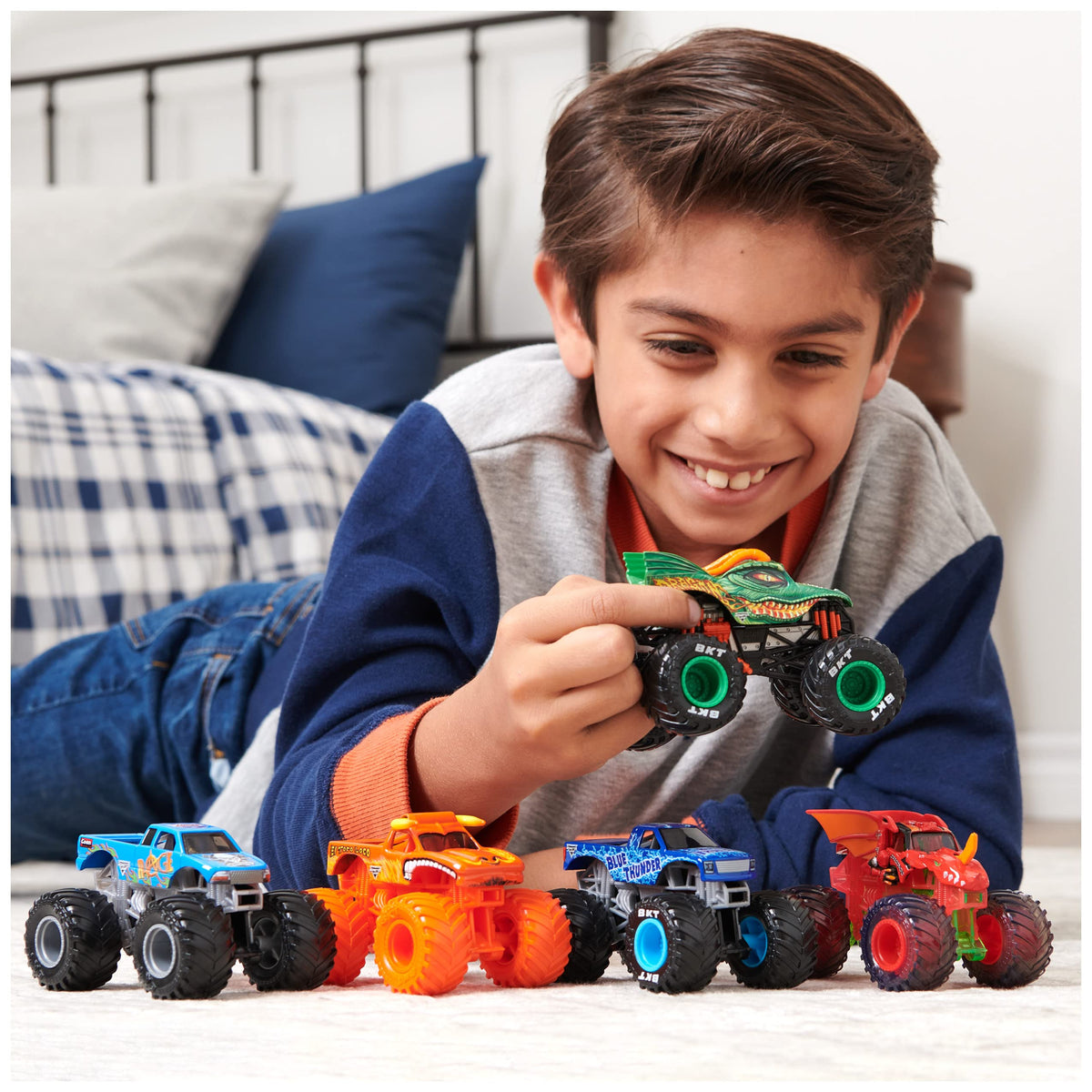 Monster Jam authentic chassis 1:64-scale for durable play.