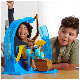 Monster Jam durable build withstands enthusiastic crashes during imaginative play.