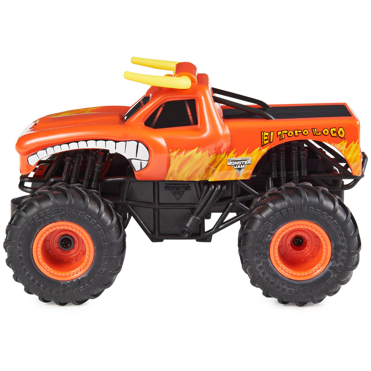 Rugged oversized tires give authentic Monster Jam stance