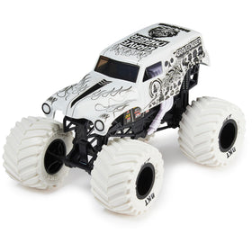 Monster Jam Grave Digger 1:24 front view showcases bold branding for shelf display and imaginative racing