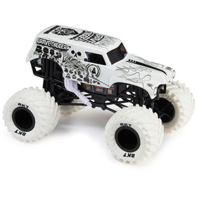 Monster Jam Grave Digger 1:24 graphics detail captures iconic color scheme for collectors and diorama scenes
