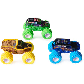 Monster Jam Blue Thunder 1:64 scale die-cast with bright detailing for shelf fun.