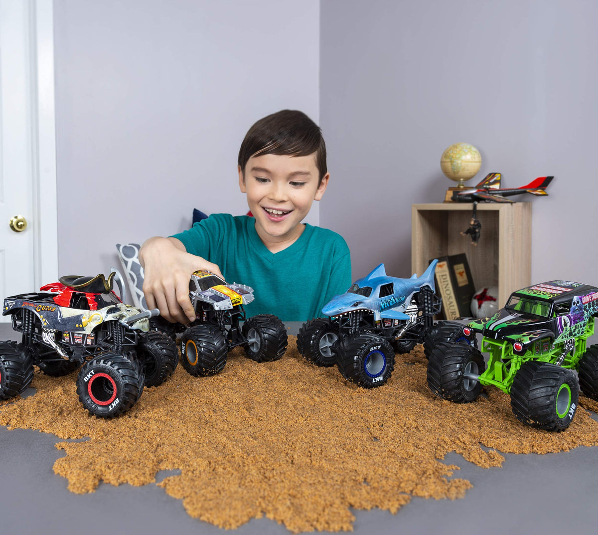 Collectible Megalodon 1:24-scale set expands your Monster Jam display.
