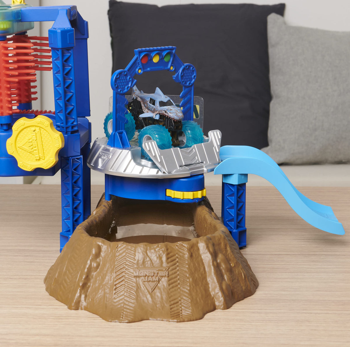 Monster Jam Megalodon Monster Wash dirt donut bowl adds repeatable messy play