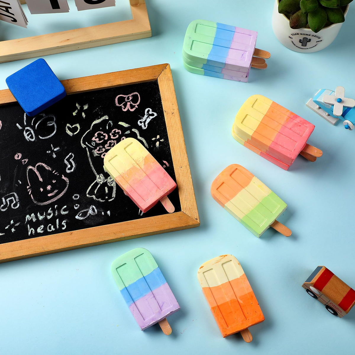 Mooliwe washable outdoor chalk designed to reduce dust and easy cleanup