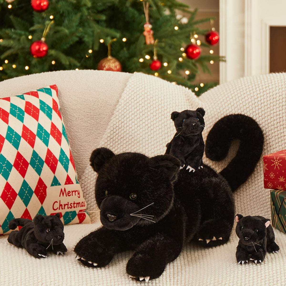MorisMos close-up of black panther plush eyes and fur texture