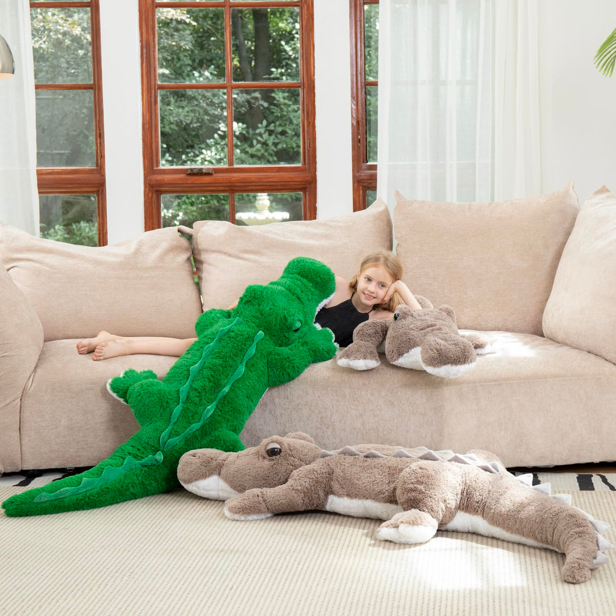 MorisMos room centerpiece gator sparks conversation and adds playful decor