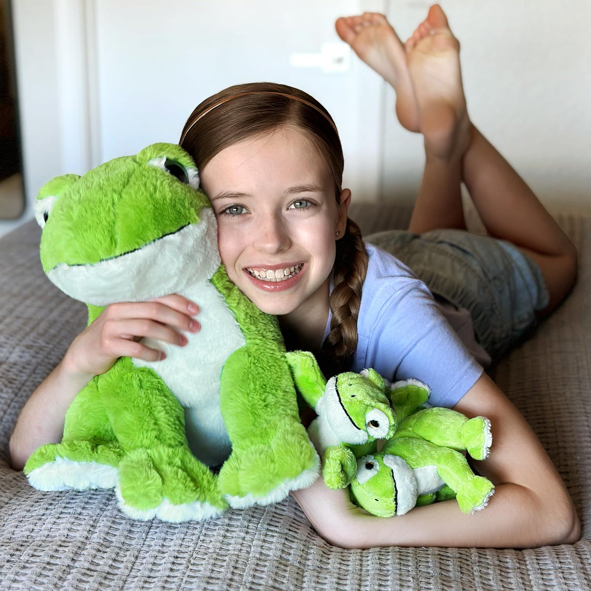 MorisMos green frog toy packaging idea plush gift-ready for birthdays and holidays