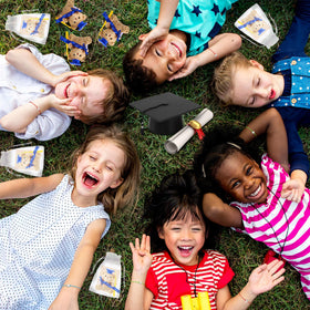 Motionchic class of 2026 cards included with keepsake gifts