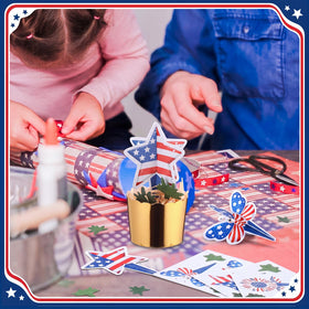 Motipuns plaid paper cups pack B pairs with art activities, easing serving and display