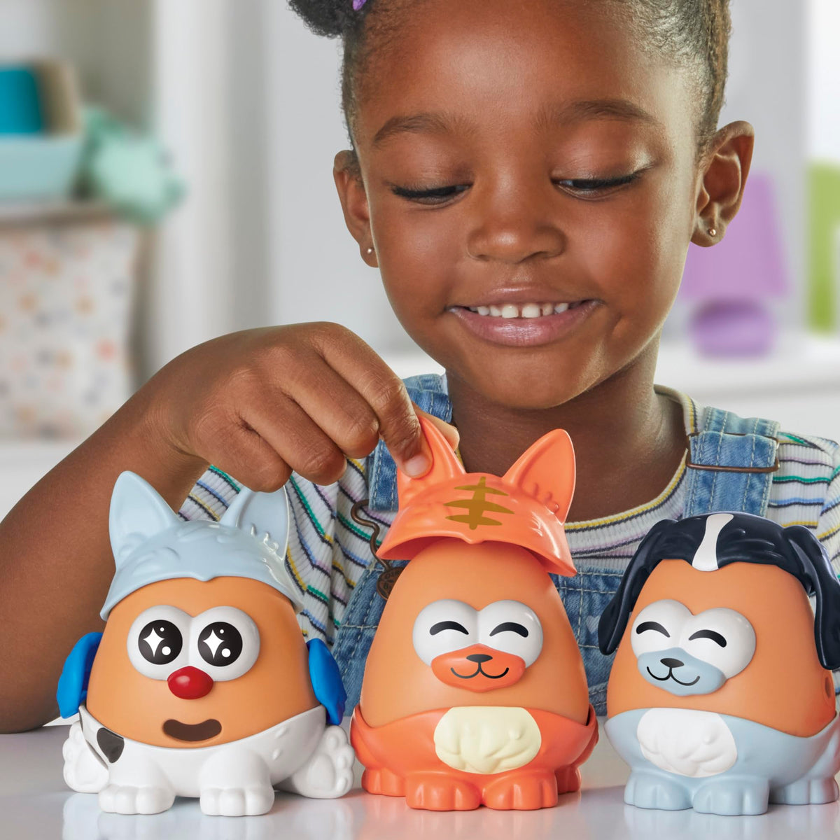 Mr. Potato Head Pet-Tato Tots rolling carry case for portable play