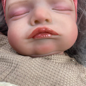 MRB Lifelike 18-inch hands showing tiny wrinkles for authentic handling