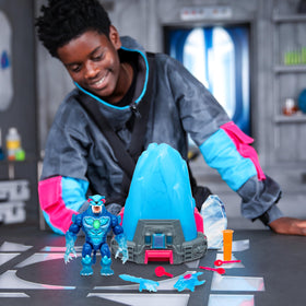 MRBEAST LAB collector figure with weapons for dynamic action
