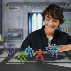 MRBEAST LAB Hybrids Mega Torso Panther demonstrates the multi-figure build for dynamic poses.