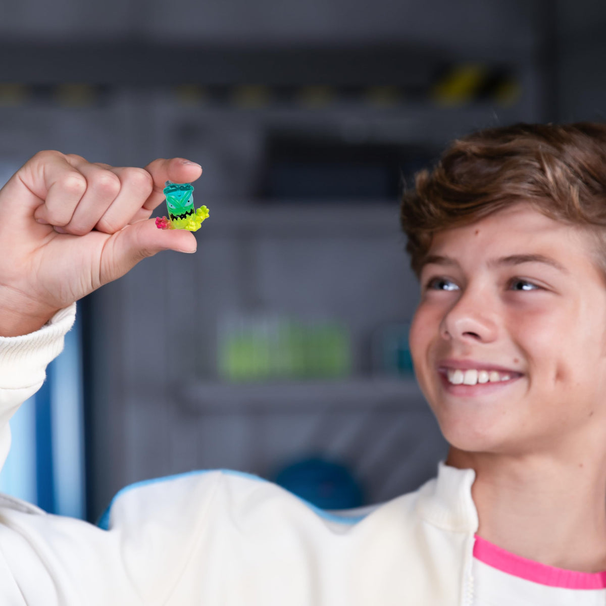 MRBEAST LAB Swarms exclusive Ultra Rare figures included for premium collection
