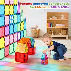 Mruikeny Magnetic Tiles assemble a rocket, encouraging engineering curiosity and early problem-solving moments.
