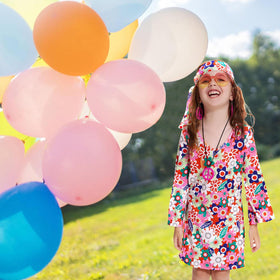 MRYUWB peace love sunglasses provide sunny vibe for playtime.