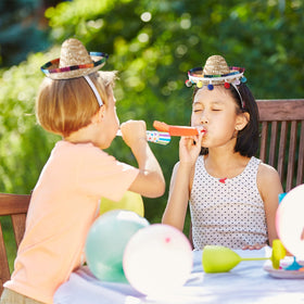 Mumufy headbands ideal for photo booths and playful events.