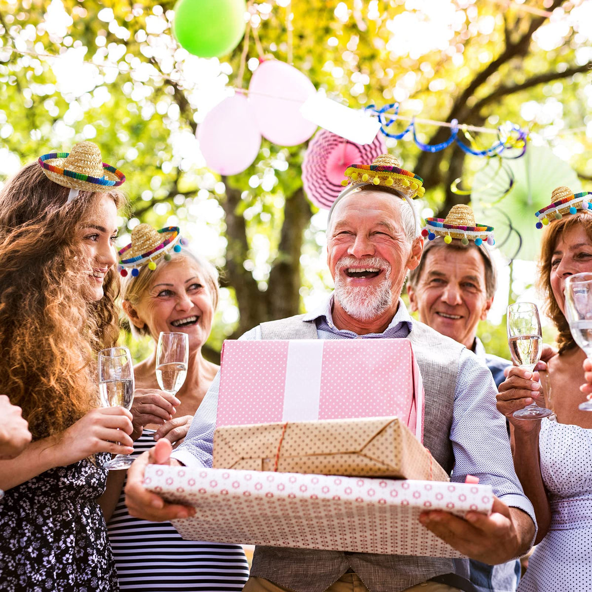 Mumufy sombrero headband party setup enhances décor and photo moments.