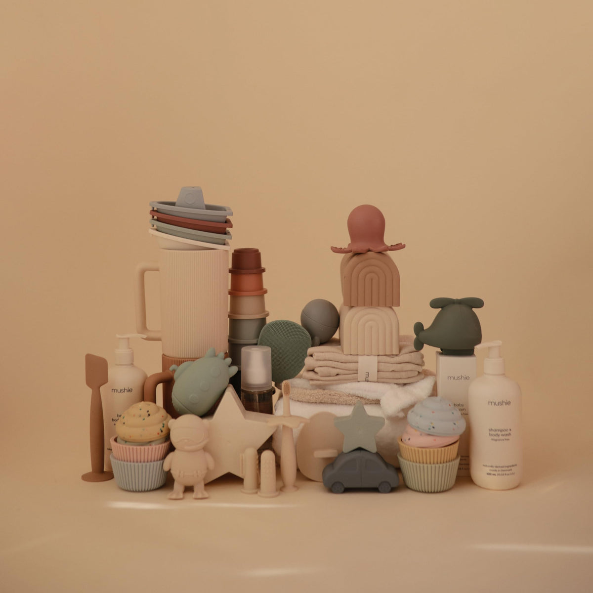 Mushie Sealife dishwasher-safe toys simplify cleanup after tub-time adventures.