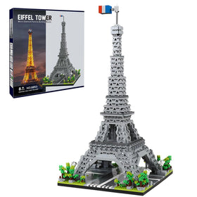 Myth Qholve Eiffel Tower model close-up shows precise arches for lifelike display