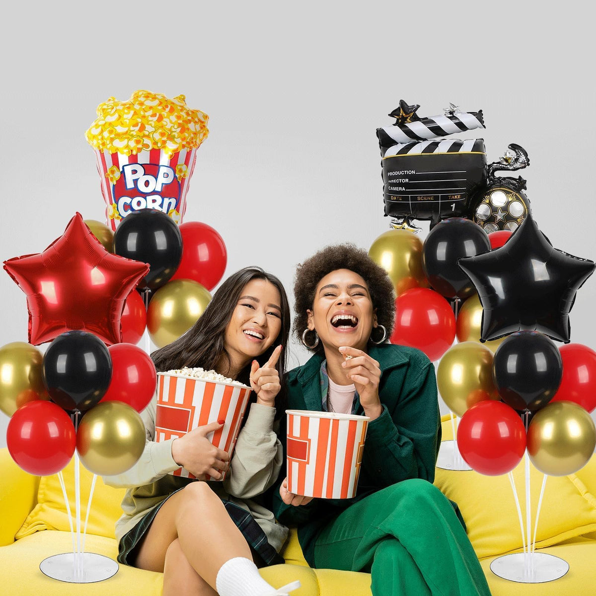 Naozinebi black balloons complement the theme with a dramatic touch