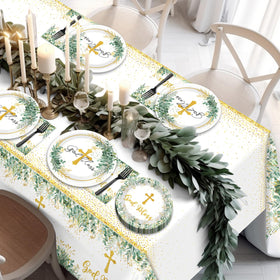 Naozinebi sage and eucalyptus tablecloth enhances refined ambience.