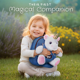 Naturally KIDS durable zipper keeps contents safe on adventures.