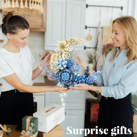 Nayihoop Gift packaging makes a thoughtful present for crafters.