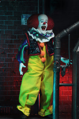 NECA Pennywise 1990 fully articulated joints enable dynamic poses.