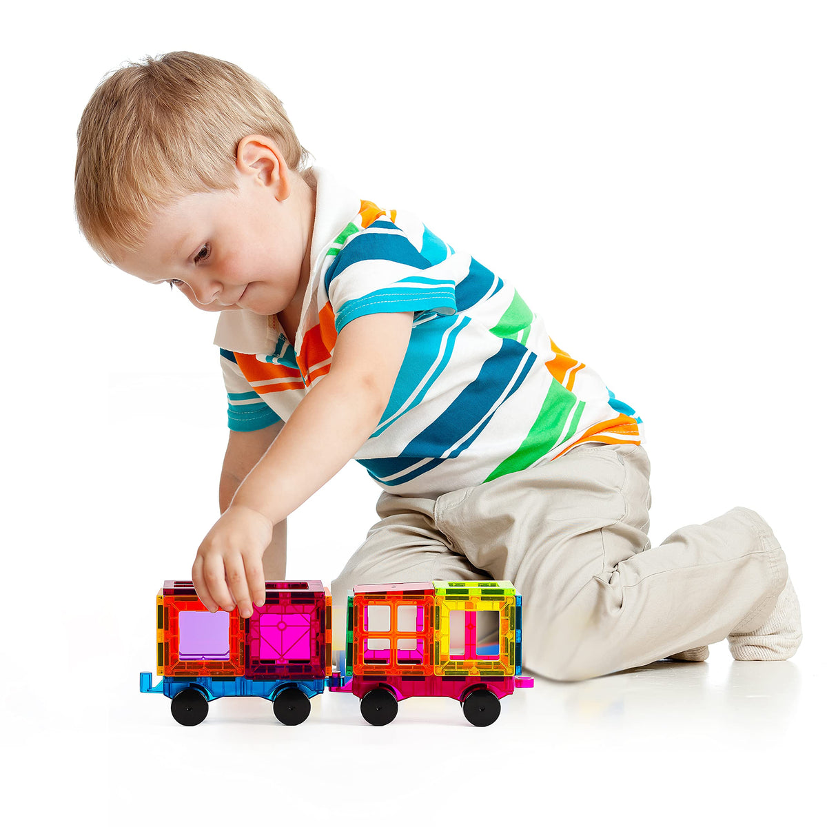 NEOFORMERS 3+ friendly design supports early construction and motor skills.